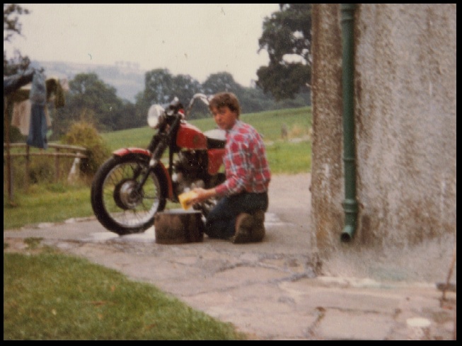 640x475 pixels (107K)